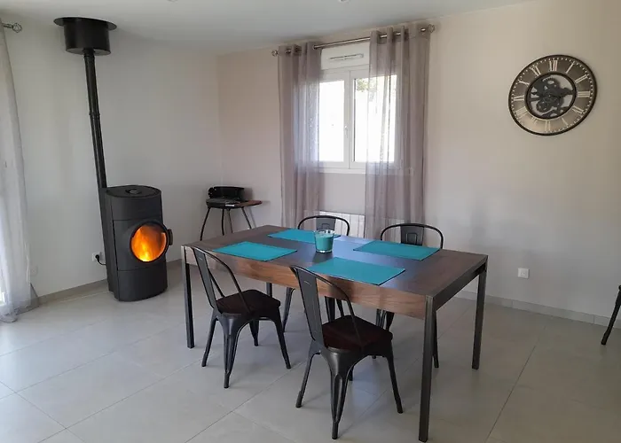 Semesterbostad De La Creuse *